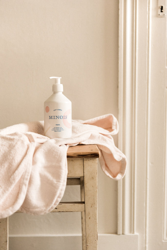 gentle body lotion that moisturizes the skin of babies and the whole family