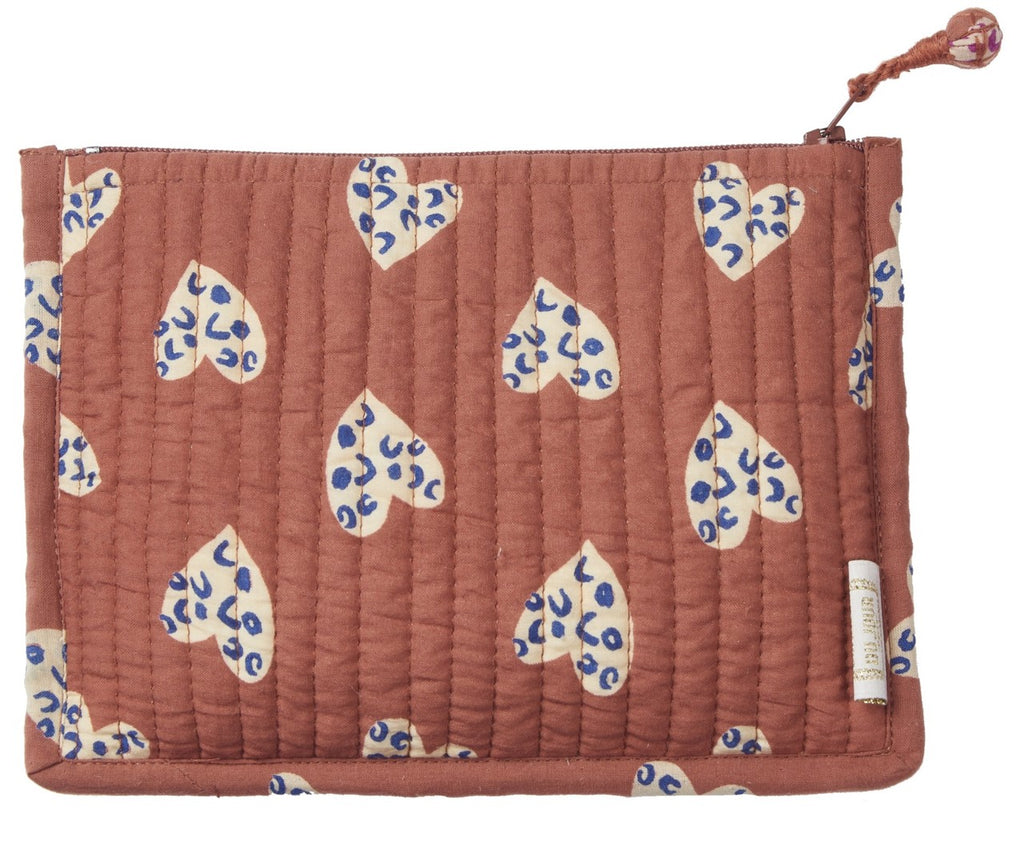 Pouch with printed hearts, zip and pompom