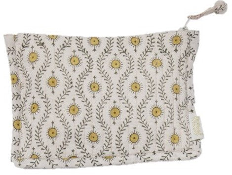 Pouch with printed flowers, zip and pompom