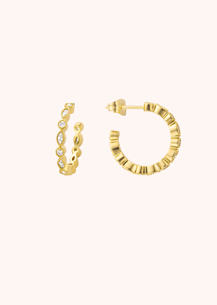 LOVELY INFINITY EARRINGS 24-carat fine gold plating