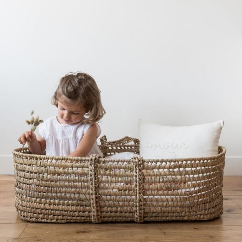 EMBROIDERED DOUBLE GAUZE COTTON CUSHION